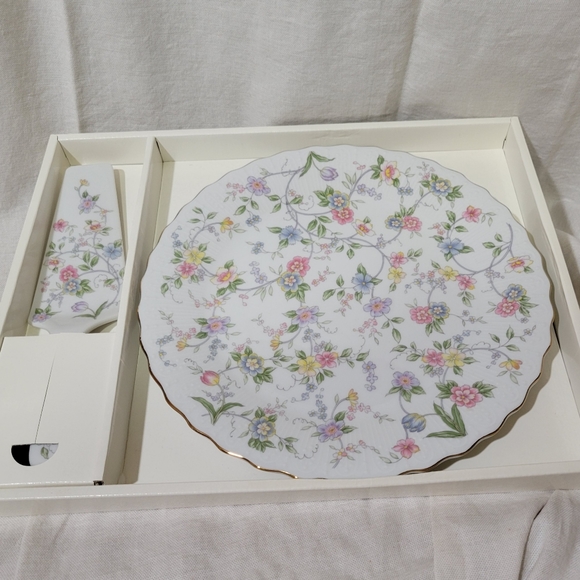 NIB Andrea by Sadek Corona Cake Plate and Pie Server - Picture 1 of 9